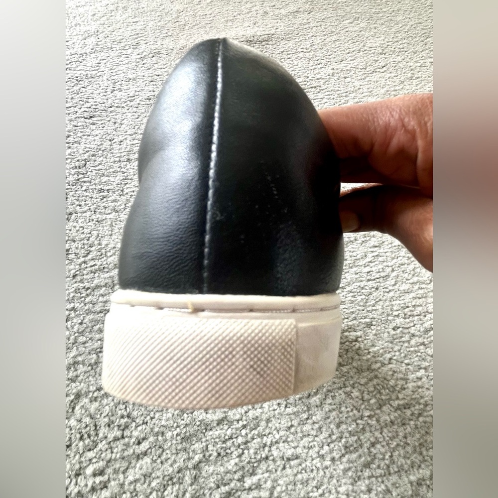 HALOGEN Women’s Black Leather Athleisure Slip-On Sneakers Size 8.5 - Picture 9 of 16